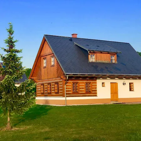 Roubenka Adél * Vrchlabí
